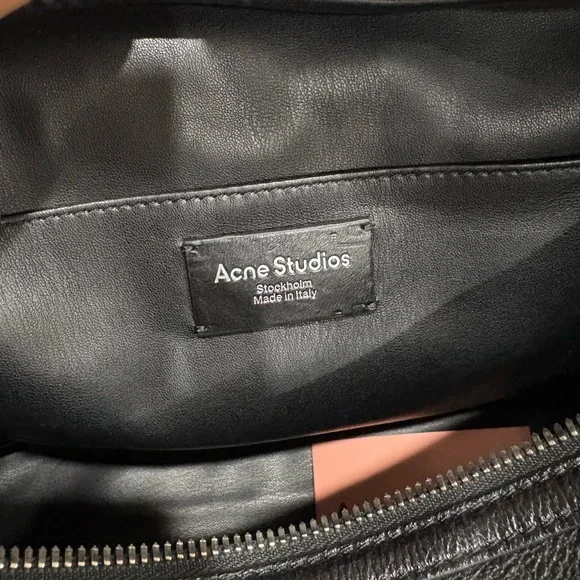 Acne Studio Camero Black Leather Camera Shoulder Bag - Picture 9 of 14